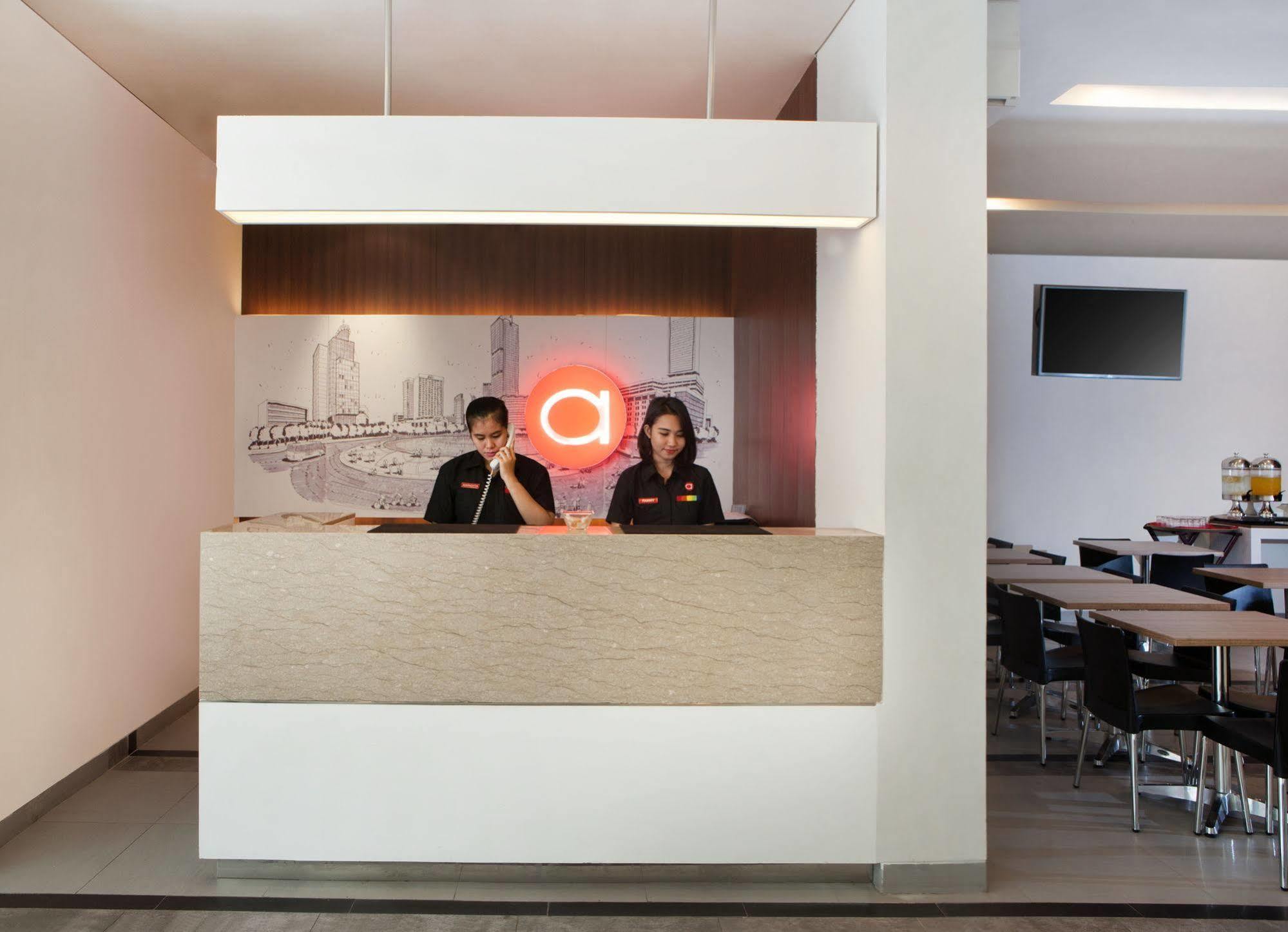 Amaris Hotel Satrio Kuningan - Джакарта Екстер'єр фото